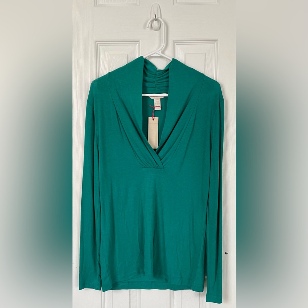 NWT Banana Republic Heritage Long Sleeve Shirt with Crossover V-Neck